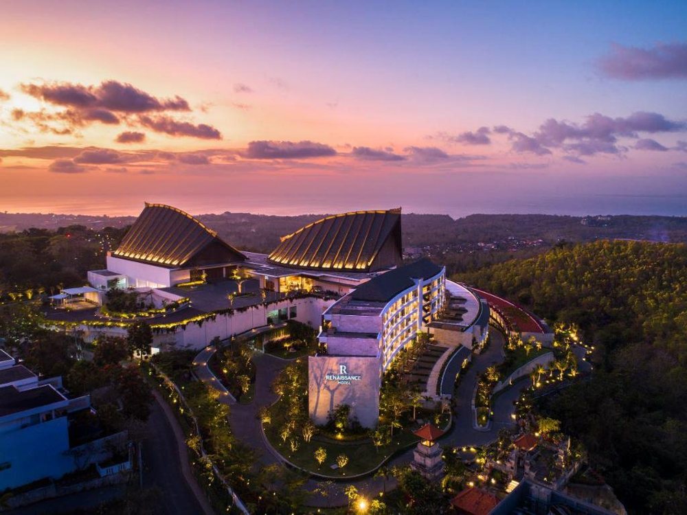 Renaissance Resort & Spa