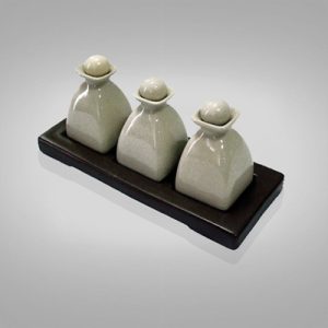 Amenity Bottle Set with Tray